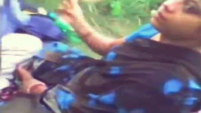 Pollachi village aunty big boobs pisainthu viral podum